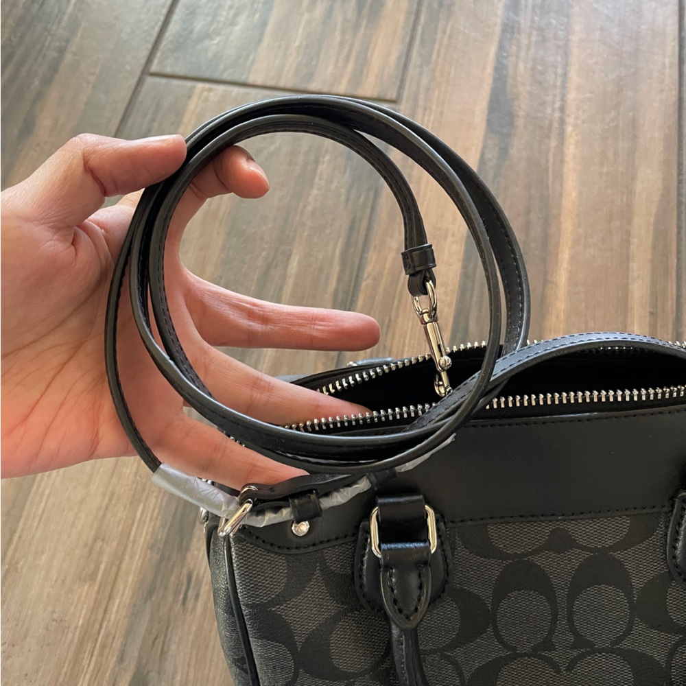 NWT Coach Bennett Satchel Signature Canvas Black Boston Bag - Picture 6 of 8